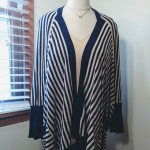 EUC 89th & Madison Striped Cardigan. Size XL